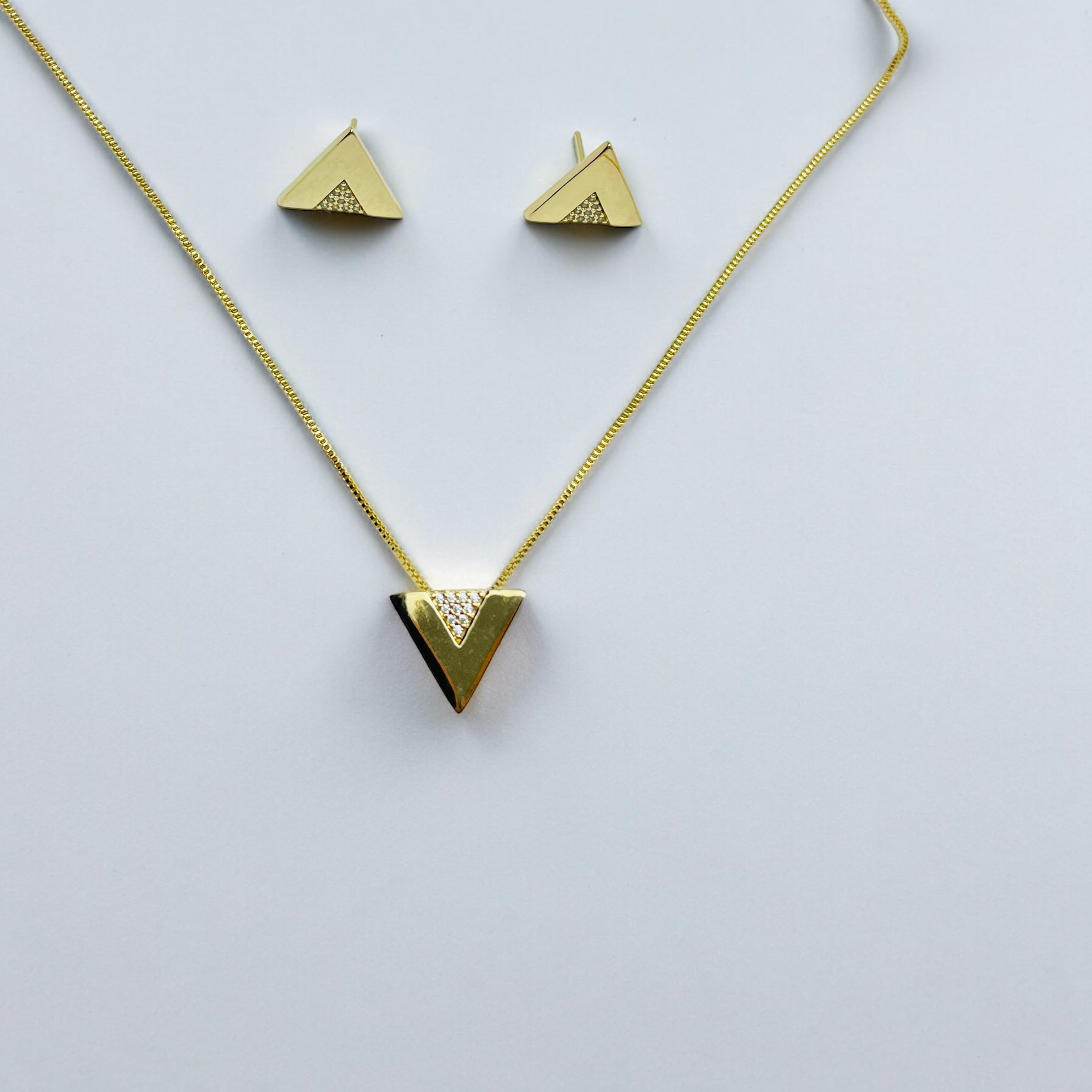 Conjunto Triangulo