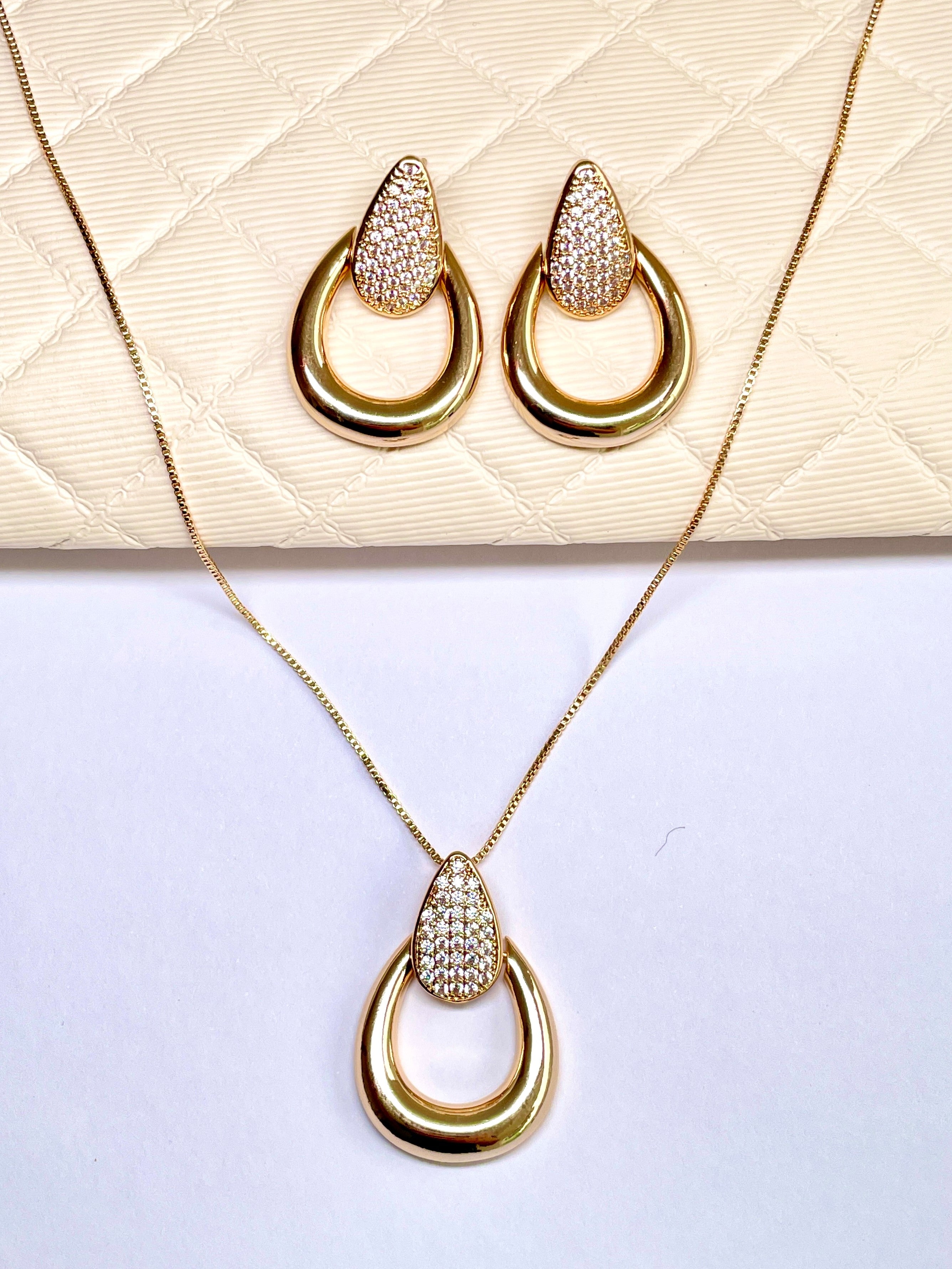 Conjunto Gota Duplo